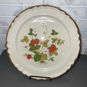 VINTAGE SUN FASHION Strawberry Patch Serving Platter Oven/Table JAPAN